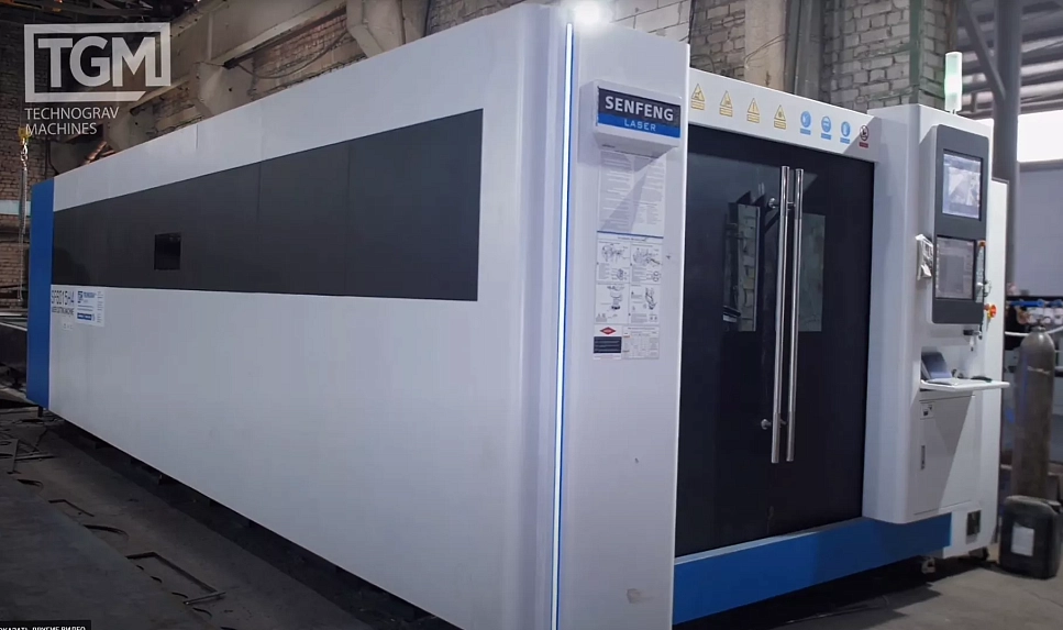 Senfeng SF6020H4 – высокомощный станок лазерной резки металла с защитой кабинетного типа и системой сменных столов. Рабочее поле 6000х2000 мм. Мощность от 6 до 60 кВт.