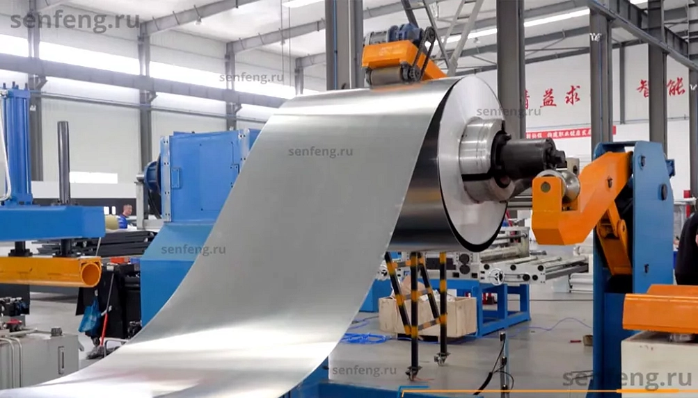 Senfeng SF1502CH - автоматизированный комплекс лазерной резки с рулонной подачей и кабинетной защитой. Толщина рулонного материала до 2 мм, ширина до 1500 мм. Мощность от 1,5 до 6 кВт.