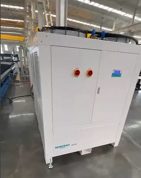 Senfeng SF6015N – лазерный станок резки металла открытого типа. Рабочее поле 6000х1500 мм. Мощность от 1,5 до 6 кВт.