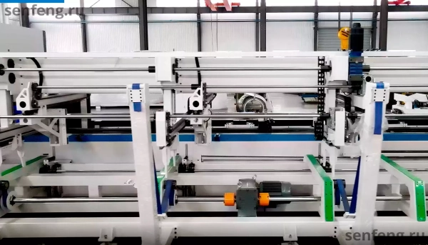 Senfeng SF9035NT – станок для лазерной резки трубы с тремя патронами. Длина трубы до 9 метров с диаметром до 350 мм. Мощность от 3 до 12 кВт.