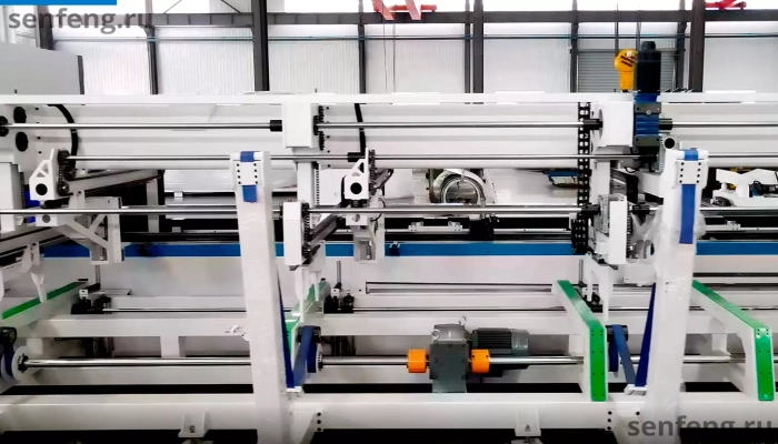 Senfeng SF12035NT - станок для лазерной резки трубы c тремя патронами и высокой производительностью. Длина трубы до 12 метров с диаметром до 350 мм. Мощность от 3 до 12 кВт/